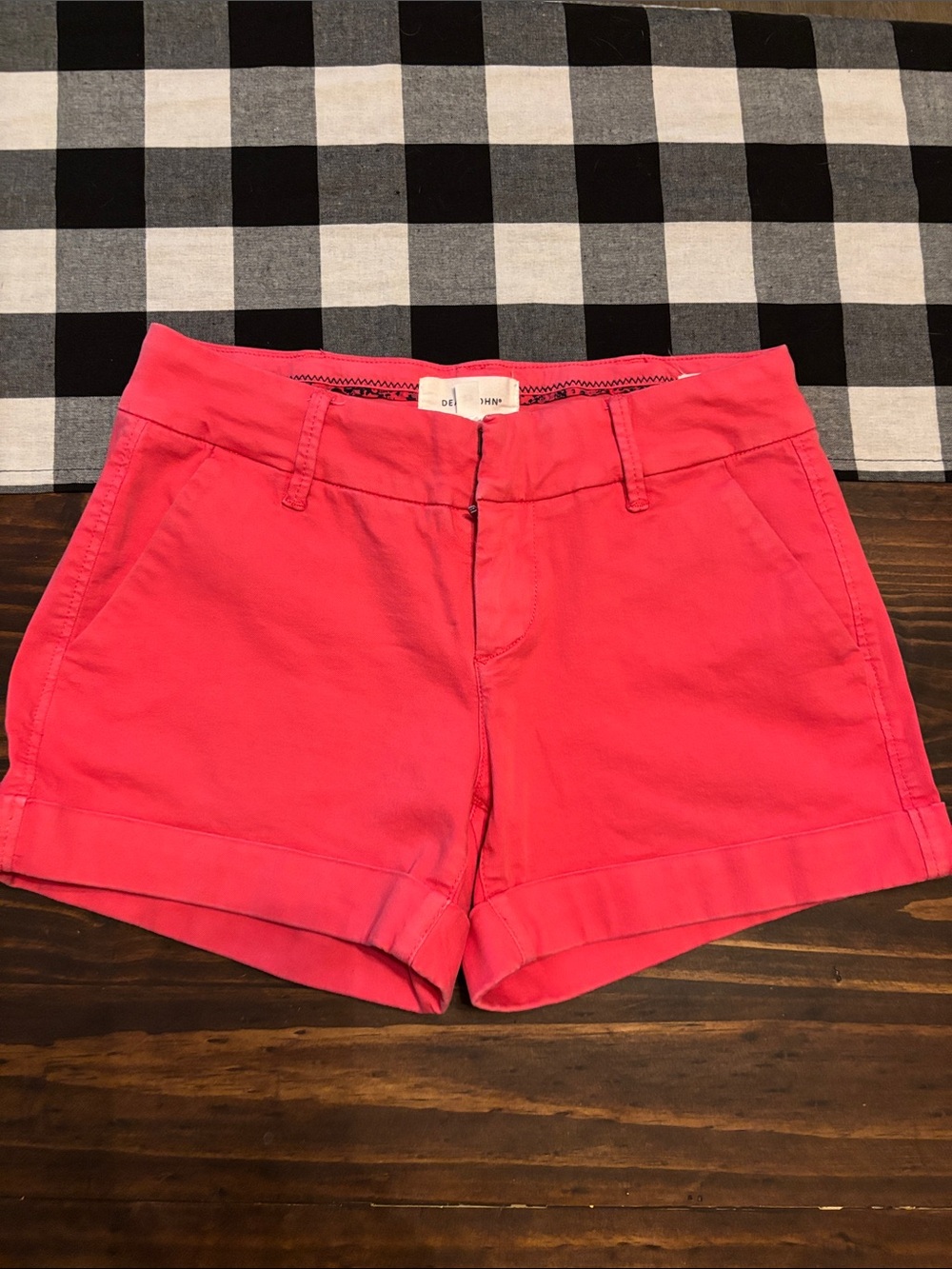 Dear John Hampton shorts coral 27